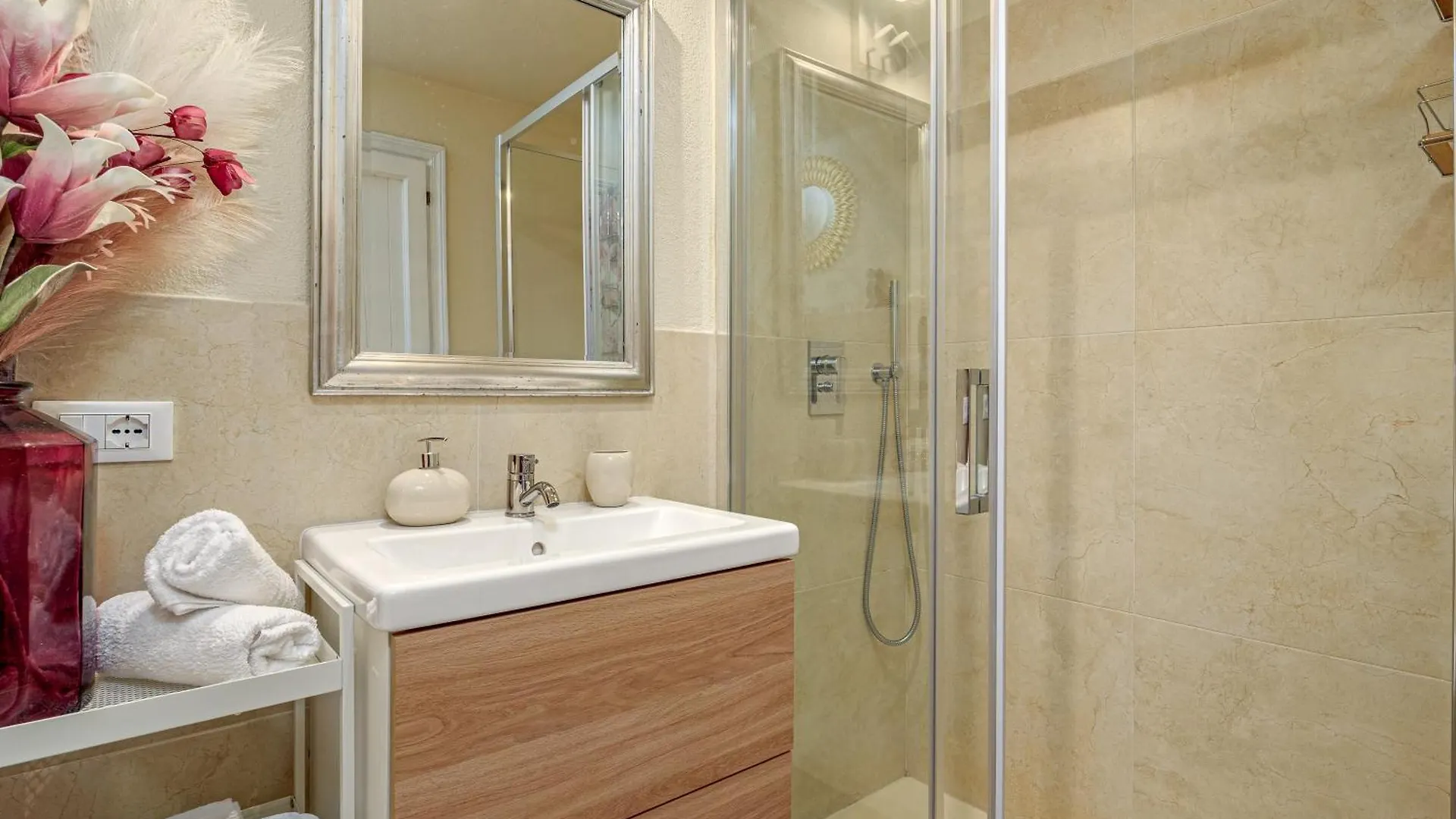 Villa Caterina Con Depandance Punta Molara Vakantiehuis